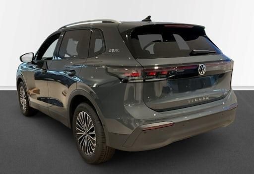Neu VW Tiguan Goal 150 PS (110 kW) 2025 Grau SUV