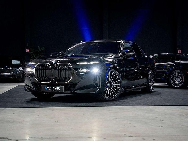 Gebraucht BMW i7 M Sport 400 kW (544 PS) 2025 Schwarz Limousine