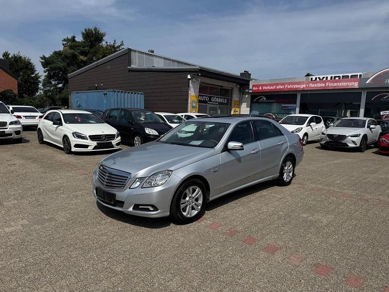 Iridiumsilber Gebraucht 2009 Mercedes E350 Elegance Limousine | 15.990 € (Etwas zu teuer) - Bild 1/4
