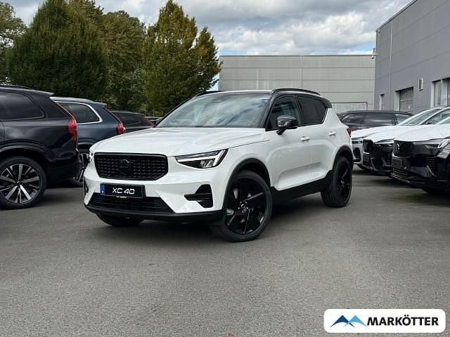 Neu Volvo XC40 Plus 163 PS (119 kW) 2026 Vapour grey / metallic SUV