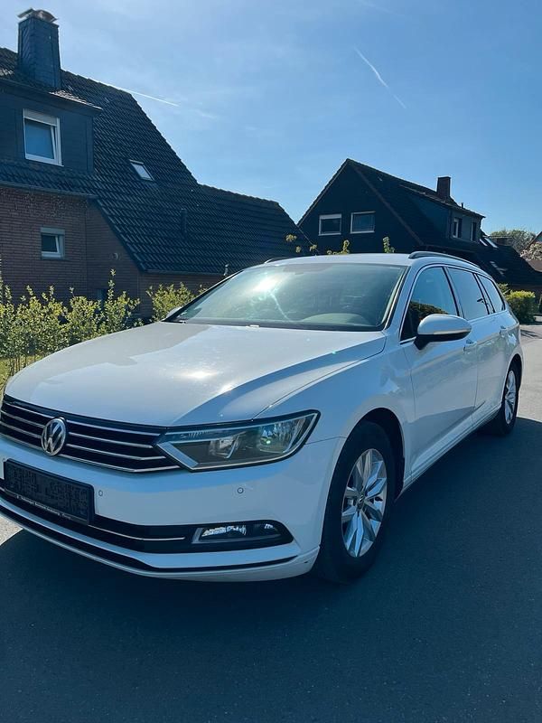 Używany VW Passat 150 KM (110 kW) 2017 Biały Kombi