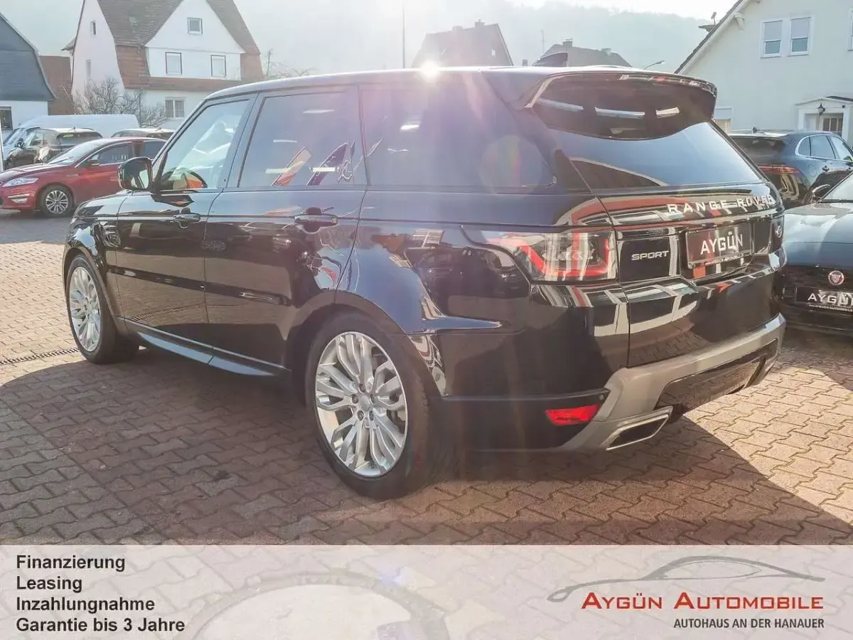 Gebraucht Land Rover Range Rover Sport SE 249 PS (183 kW) 2021 Santorini black SUV