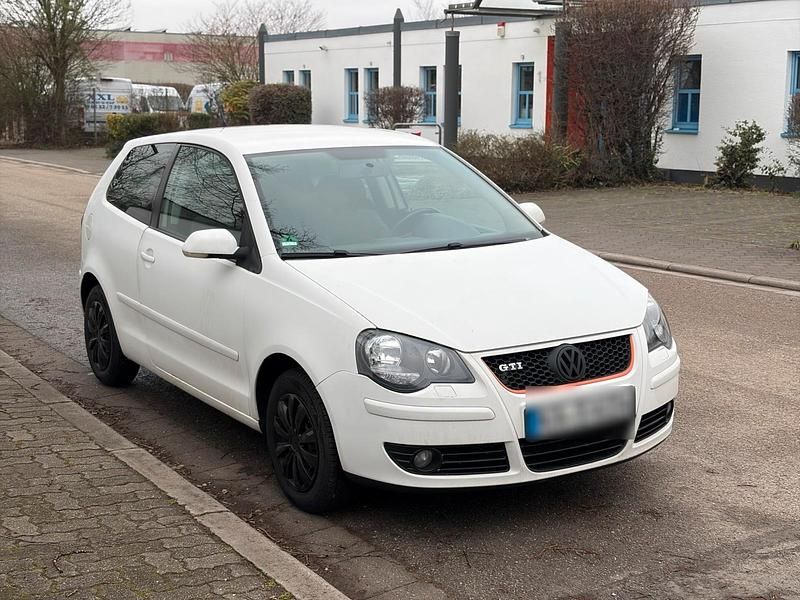 Gebraucht VW Polo 60 PS (44 kW) 2009 Weiß Kleinwagen