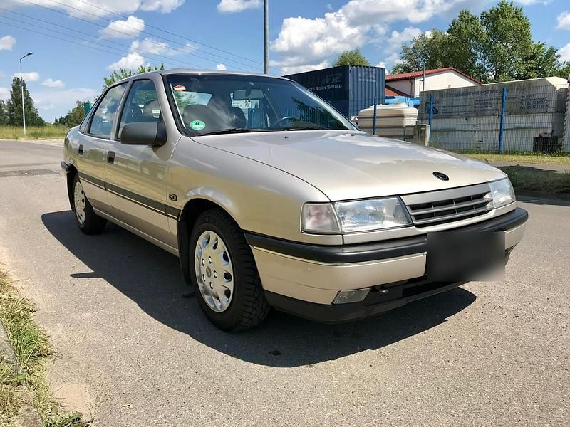 Gebraucht Opel Vectra 90 PS (66 kW) 1991 Gold Kleinwagen