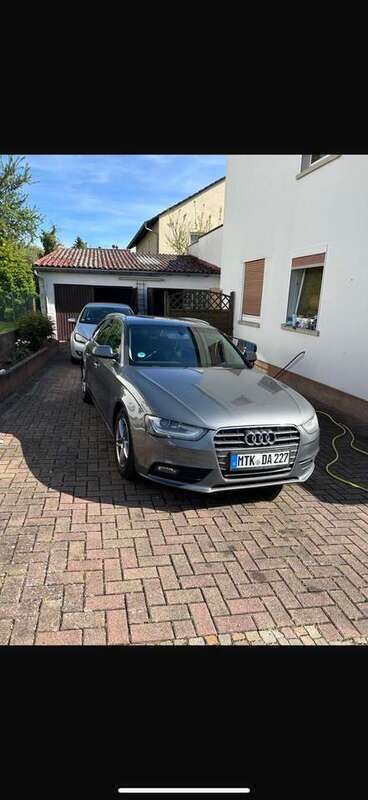 Gebraucht 2012 Audi A4 Ambiente Kombi | 8.000 € (Teuer) - Bild 1/4