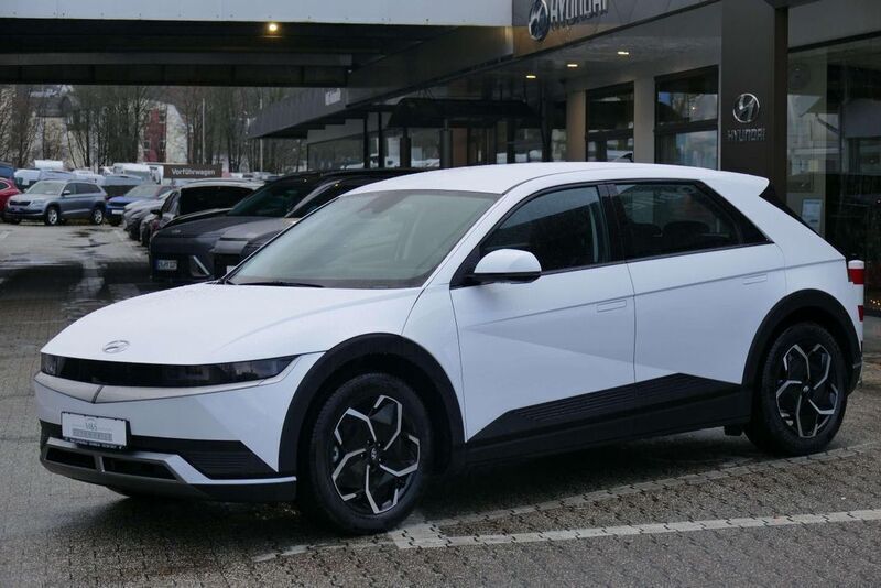 Atlas white Neu 2025 Hyundai Ioniq 5 Dynamiq SUV | 46.985 € (Teuer) - Bild 1/4