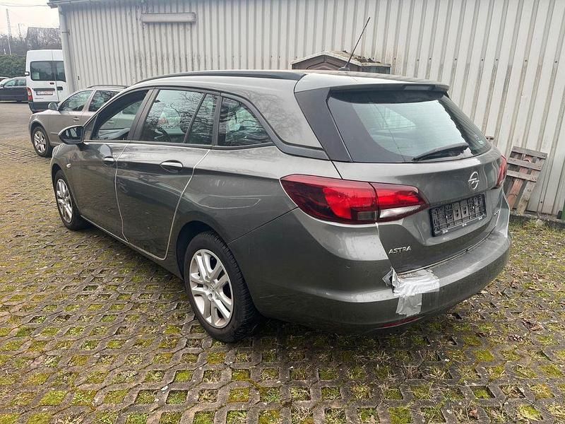 Gebraucht Opel Astra Edition 150 PS (110 kW) 2017 Grau Kombi