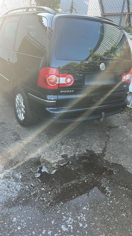 Gebraucht VW Sharan 115 PS (84 kW) 2006 Schwarz Van / Kleinbus