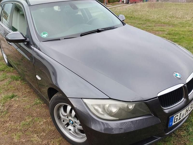 Gebraucht BMW 318 143 PS (105 kW) 2008 Braun Kombi