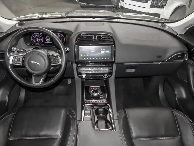 Gebraucht Jaguar F-Pace Prestige 304 PS (223 kW) 2020 Silicon silver (silber) SUV