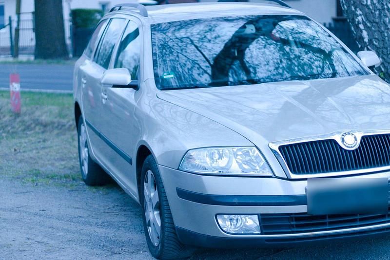 Gebraucht Skoda Octavia 101 PS (74 kW) 2006 Beige Limousine
