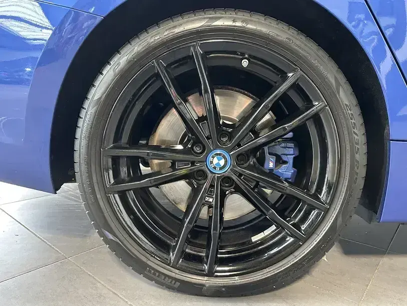 Gebraucht BMW 330e M Sport 113 PS (83 kW) 2022 Blau Kombi