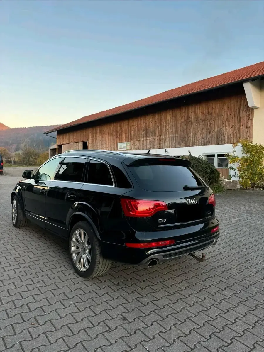 Używany Audi Q7 340 KM (250 kW) 2015 Czarny SUV