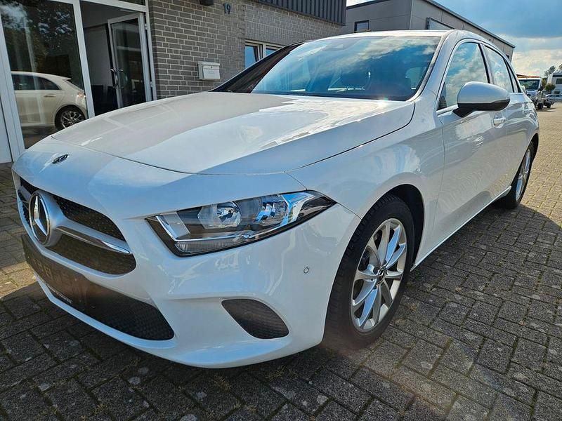 Gebraucht Mercedes A220 190 PS (139 kW) 2019 Polarweiss Limousine