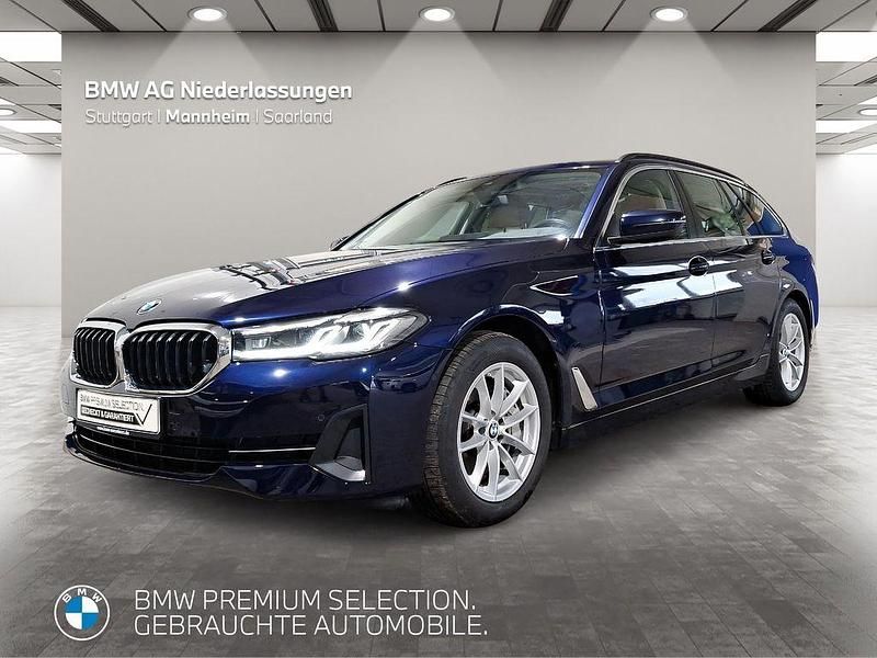 Blau Gebraucht 2021 BMW 530 Sport Line Kombi | 33.760 € (Guter Preis) - Bild 1/4