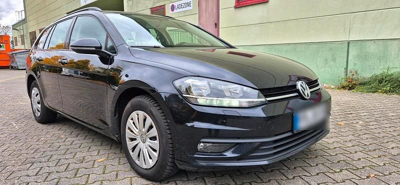 Schwarz Gebraucht 2017 VW Golf VII Kombi | 7.200 € (Superpreis) - Bild 1/4