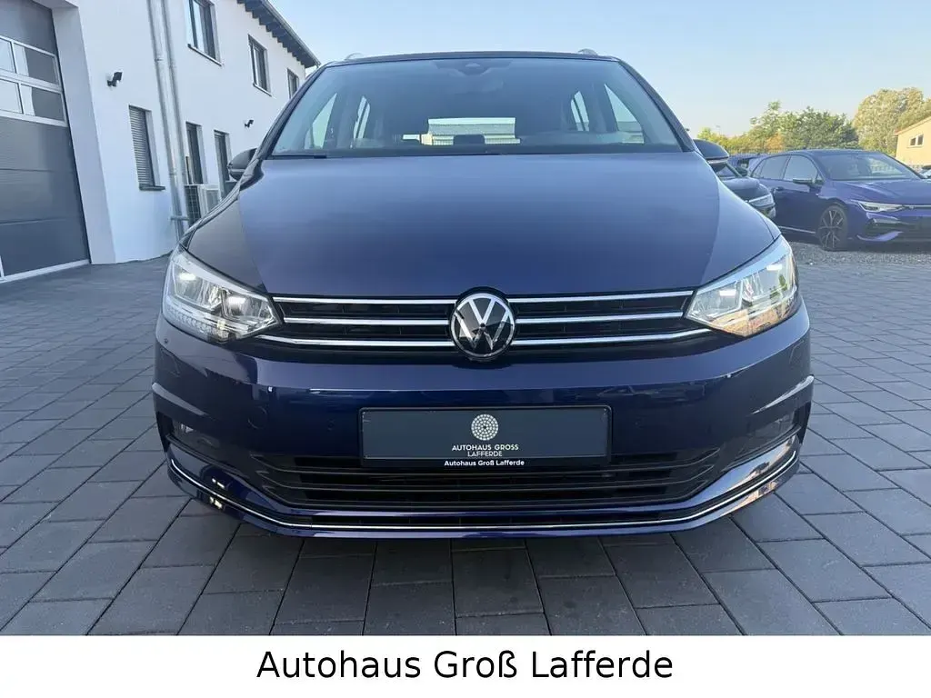 Gebraucht VW Touran Highline 150 PS (110 kW) 2022 Blau Van / Kleinbus