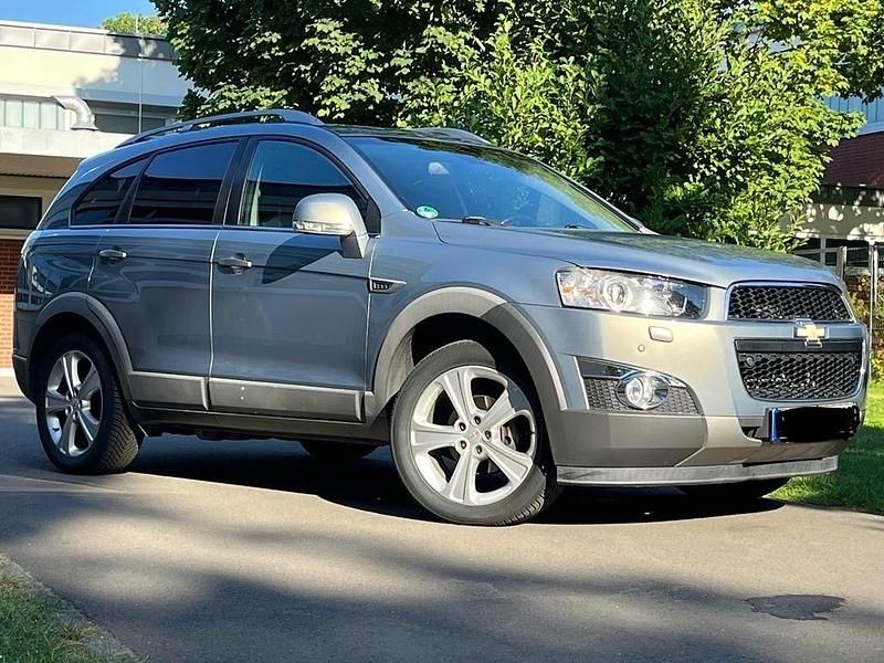 Gebraucht Chevrolet Captiva LTZ 184 PS (135 kW) 2012 Grau SUV