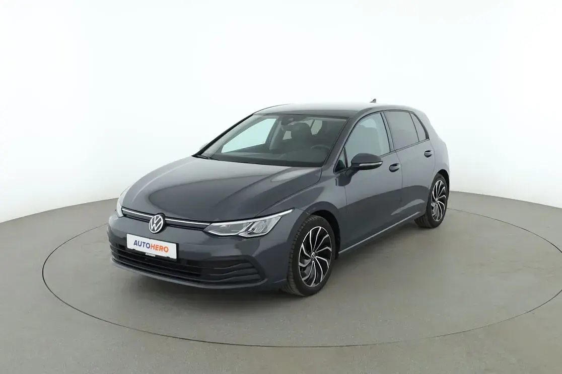 Gebraucht VW Golf VIII Life 150 PS (110 kW) 2020 Limousine