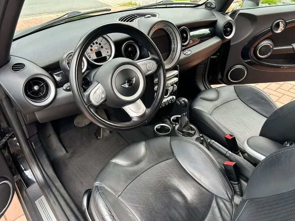 Używany Mini Cooper 122 KM (89 kW) 2010 Czarny Hatchback