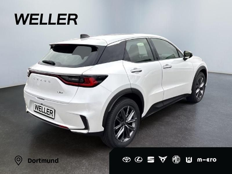 Neu Lexus LBX 136 PS (100 kW) 2026 Weiss SUV