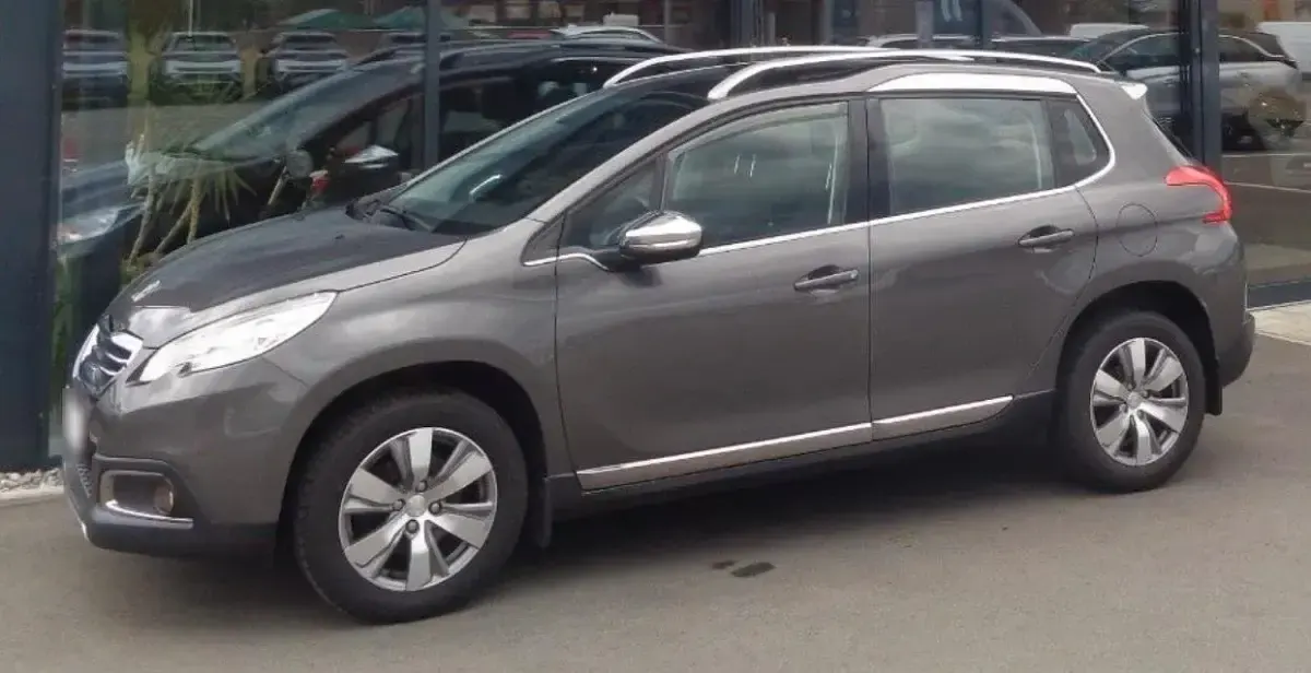 Gebraucht Peugeot 2008 120 PS (88 kW) 2015 Grau SUV