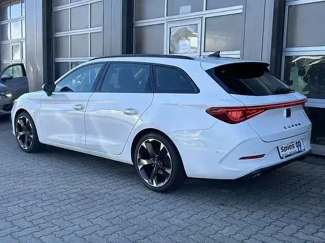 Usata Cupra Leon 150 CV (110 kW) 2024 Bianco Station wagon