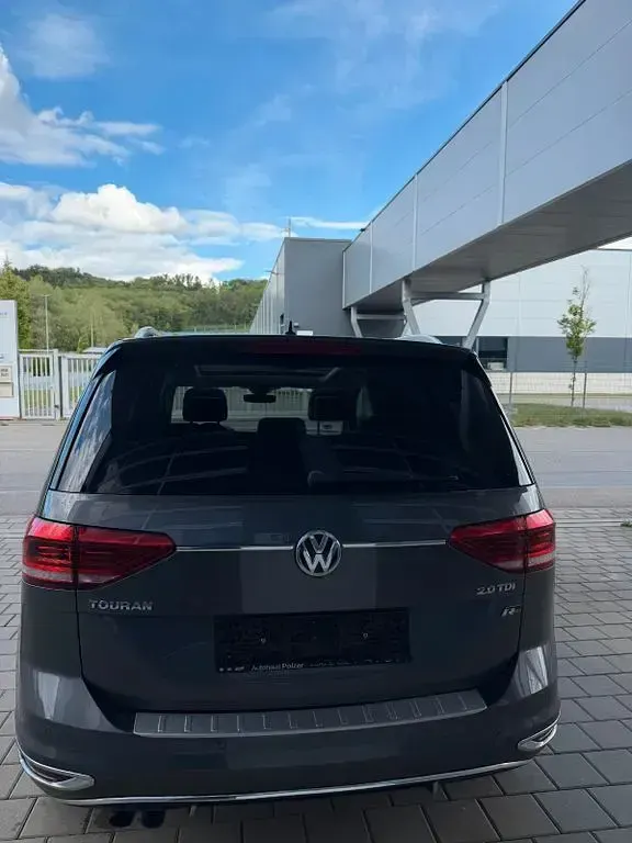 Gebraucht VW Touran Highline 150 PS (110 kW) 2015 Grau Van / Kleinbus