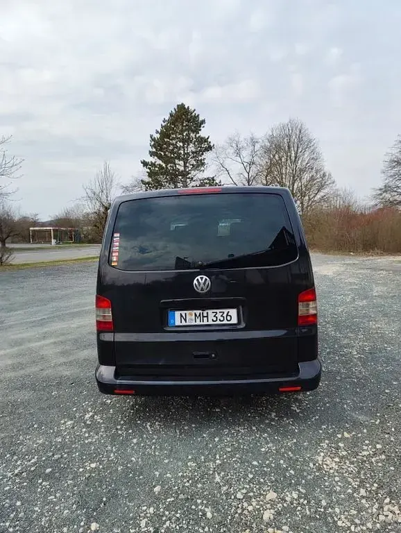Gebraucht VW Multivan 131 PS (96 kW) 2003 Schwarz Van / Kleinbus
