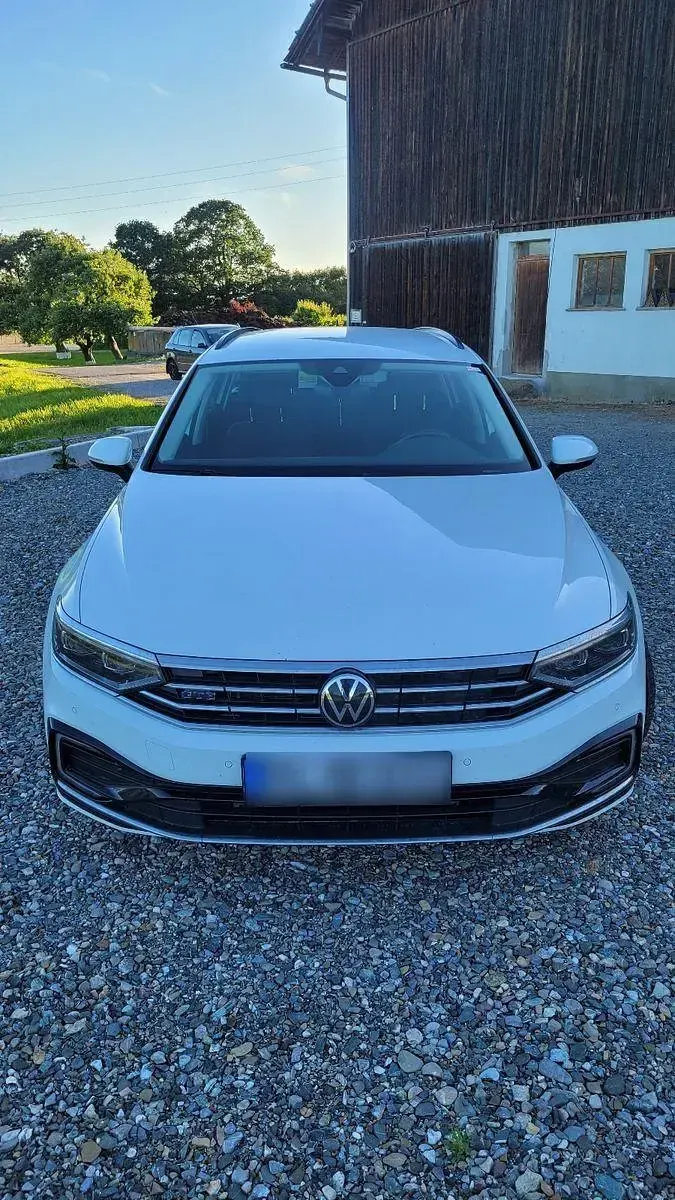 Gebraucht VW Passat GTE 218 PS (160 kW) 2021 Weiß Kombi