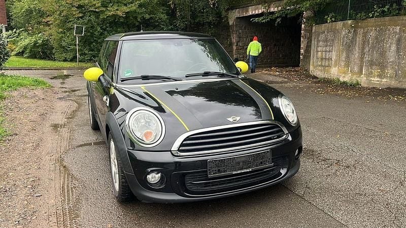 Schwarz Gebraucht 2013 Mini ONE Brick Lane Kleinwagen | 3.290 € (Superpreis) - Bild 1/4