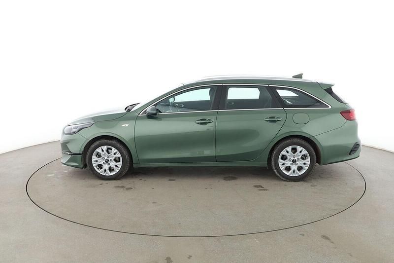 Gebraucht Kia Ceed Vision 140 PS (102 kW) 2024 Grün Kleinwagen