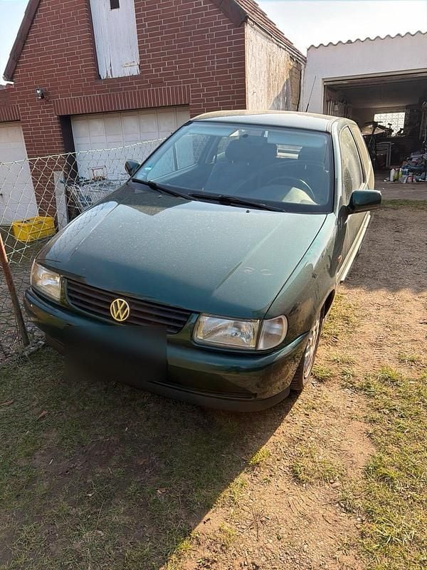 Gebraucht VW Polo 60 PS (44 kW) 1999 Grün Kleinwagen