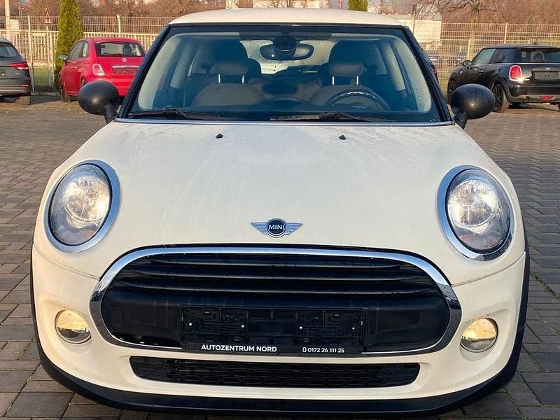 Weiß Gebraucht 2015 Mini One D Kleinwagen | 8.490 € (Fairer Preis) - Bild 1/4