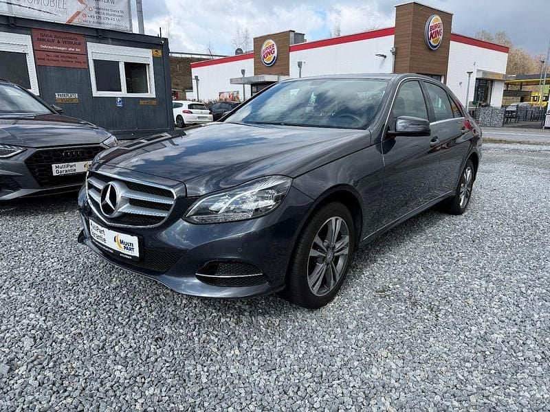 Gebraucht Mercedes E200 184 PS (135 kW) 2013 Grau Limousine