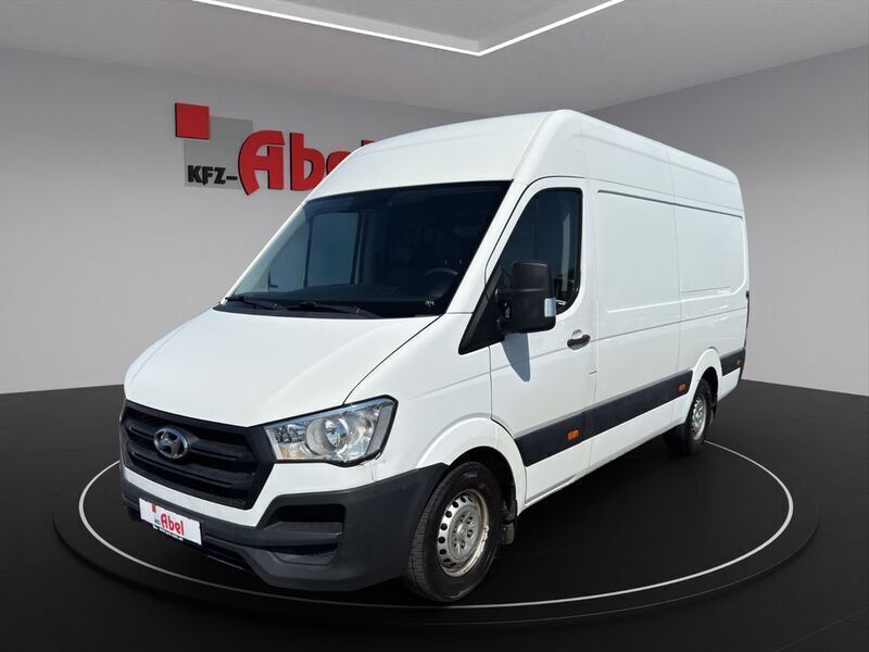 Weiß Gebraucht 2016 Hyundai H 350 Van | 11.543 € (Guter Preis) - Bild 1/4