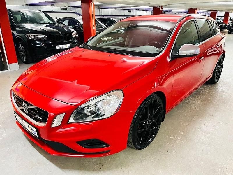 Gebraucht Volvo V60 R-Design 150 PS (110 kW) 2011 Rot Kombi