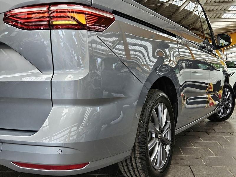 Neu VW Multivan 150 PS (110 kW) 2025 Silber Van