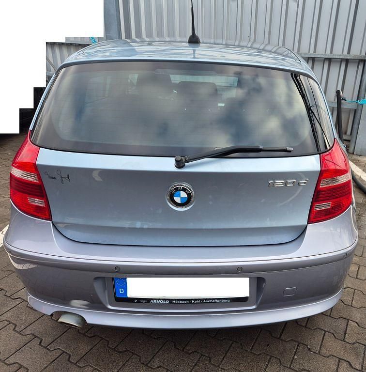 Gebraucht BMW 120 177 PS (130 kW) 2009 Blau Kleinwagen