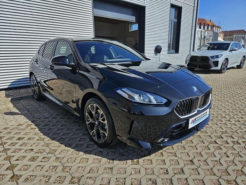 Neu BMW 120 170 PS (125 kW) 2026 Schwarz Kleinwagen