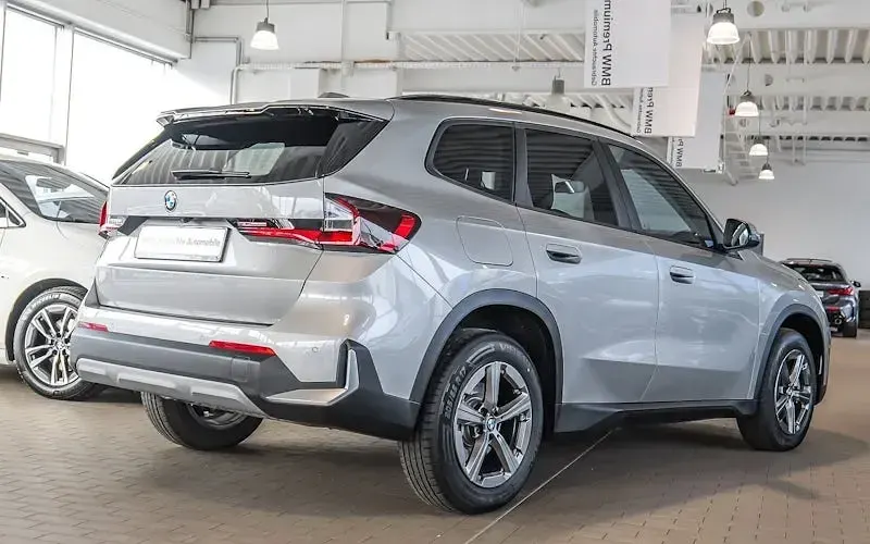 Używany BMW X1 Shadowline 218 KM (160 kW) 2024 Srebrny SUV