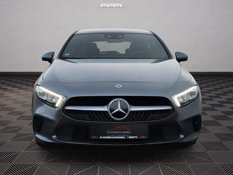 Gebraucht Mercedes A200 Advanced 150 PS (110 kW) 2021 Grau Limousine