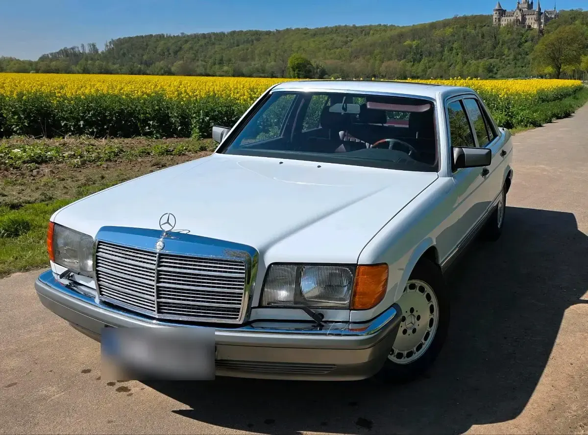 Gebraucht Mercedes E300 180 PS (132 kW) 1984 Weiß Limousine