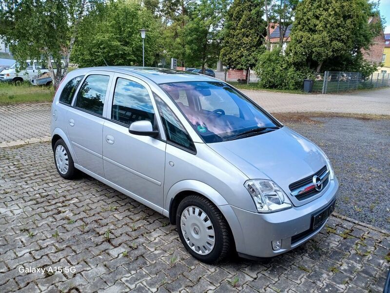 Silber Gebraucht 2005 Opel Meriva Edition Van / Kleinbus | 2.999 € (Guter Preis) - Bild 1/4
