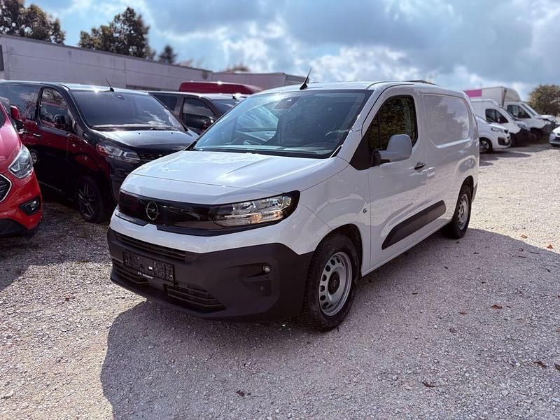 Weiß Neu 2025 Opel Combo-e Life XL Van / Kleinbus | 19.990 € - Bild 1/4