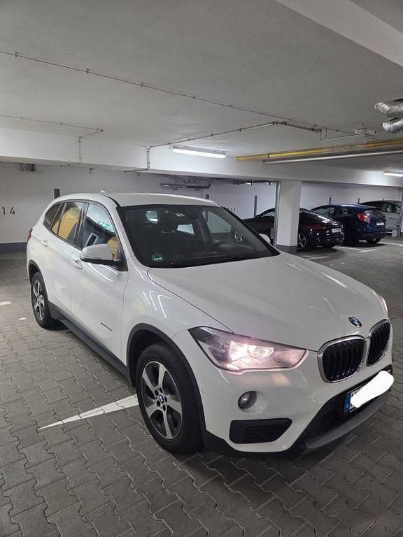 Gebraucht BMW X1 Advantage 190 PS (139 kW) 2016 Weiß SUV