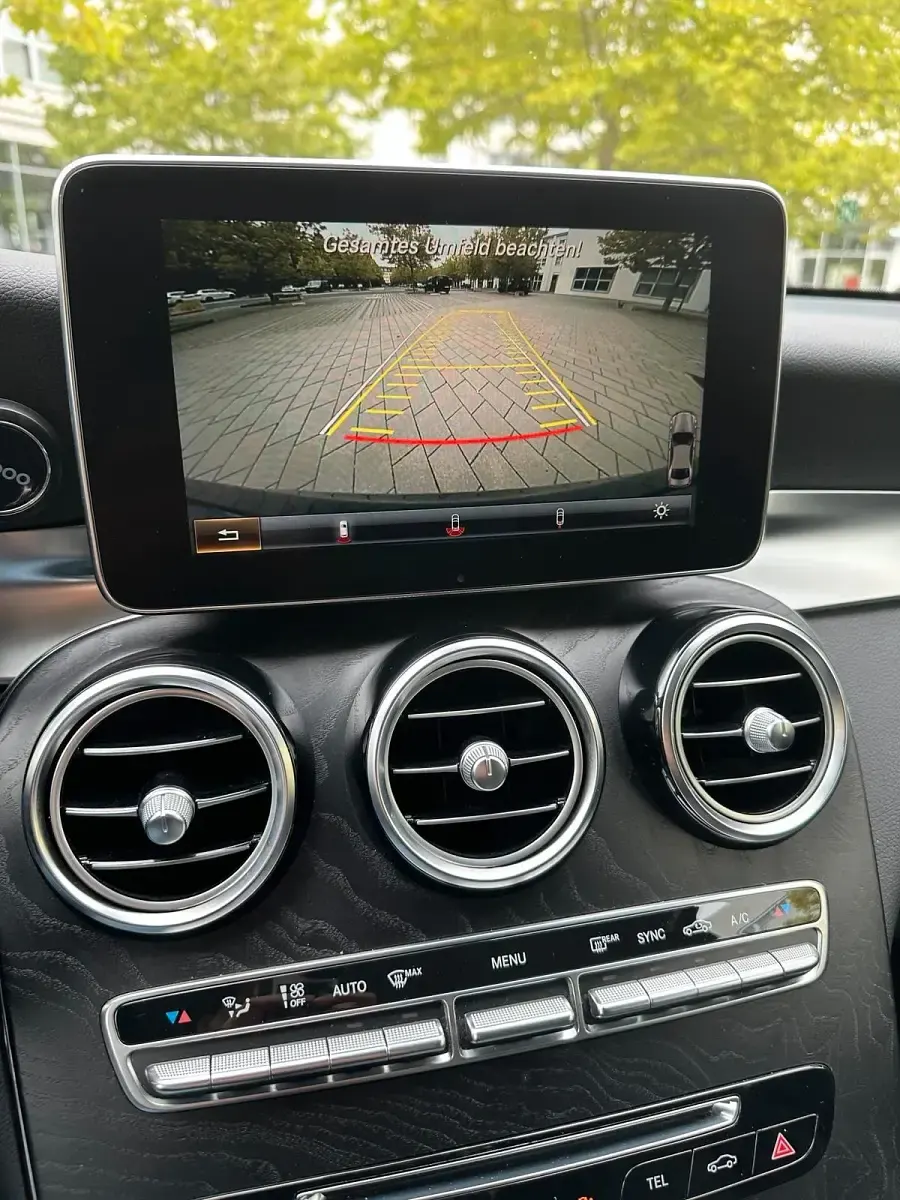Gebraucht Mercedes GLC220 AMG line 170 PS (125 kW) 2017 Blau SUV