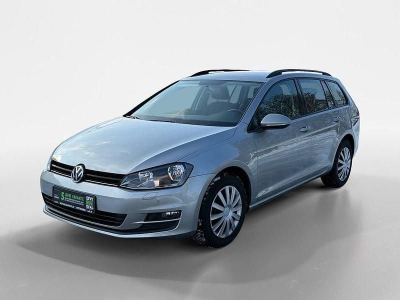 Silber Gebraucht 2017 VW Golf VII Trendline Kombi | 11.990 € (Fairer Preis) - Bild 1/4