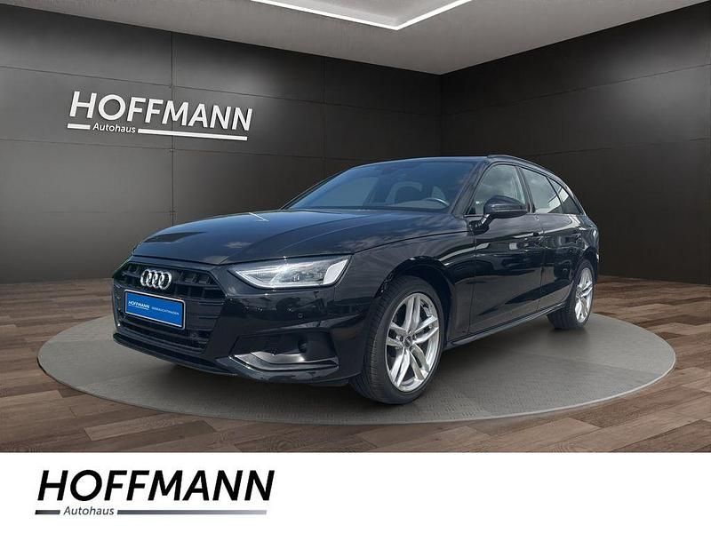 Mythosschwarz metallic Gebraucht 2021 Audi A4 Ambiente Kombi | 25.990 € (Guter Preis) - Bild 1/4