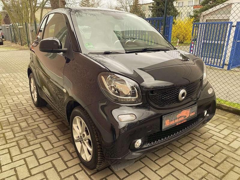 Schwarz Gebraucht 2014 Smart ForTwo Coupé Passion Coupé | 5.490 € (Fairer Preis) - Bild 1/4